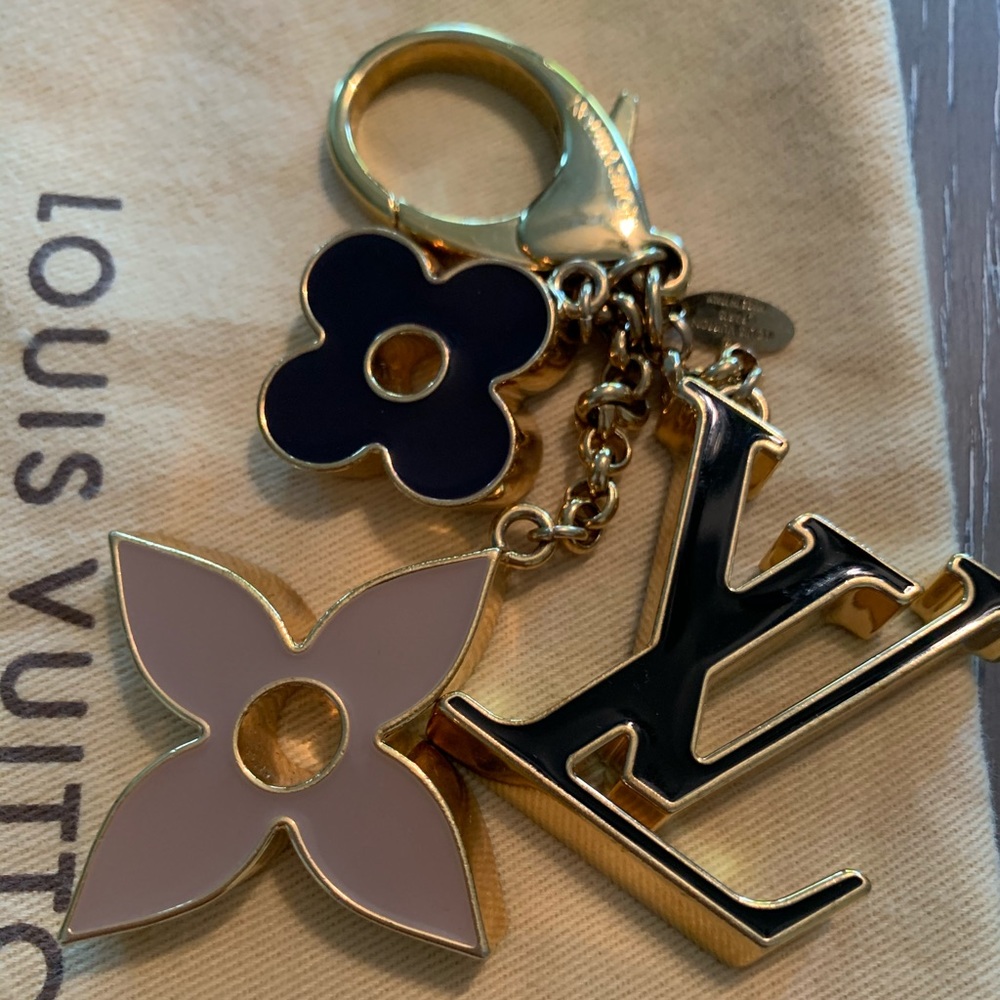 Louis Vuitton Key ring